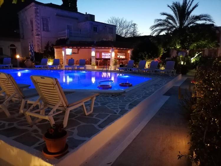Katerina Apartments Kalymnos Town Exterior photo